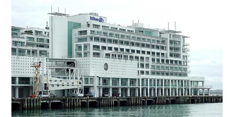 Hilton AKL